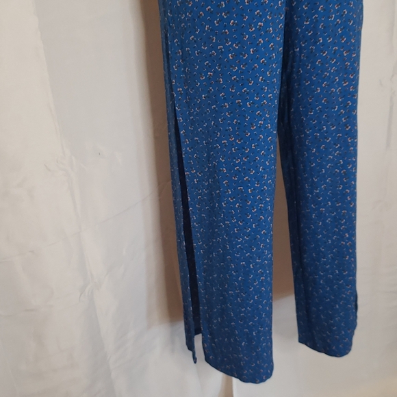 Material Girl Women's Blue Floral Back Zipper Jumpsuit - Size Small - Picture 2 of 5